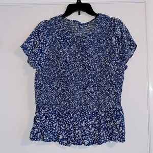 Women’s NWT Flutter-Sleeve Smocked Peplum Blouse